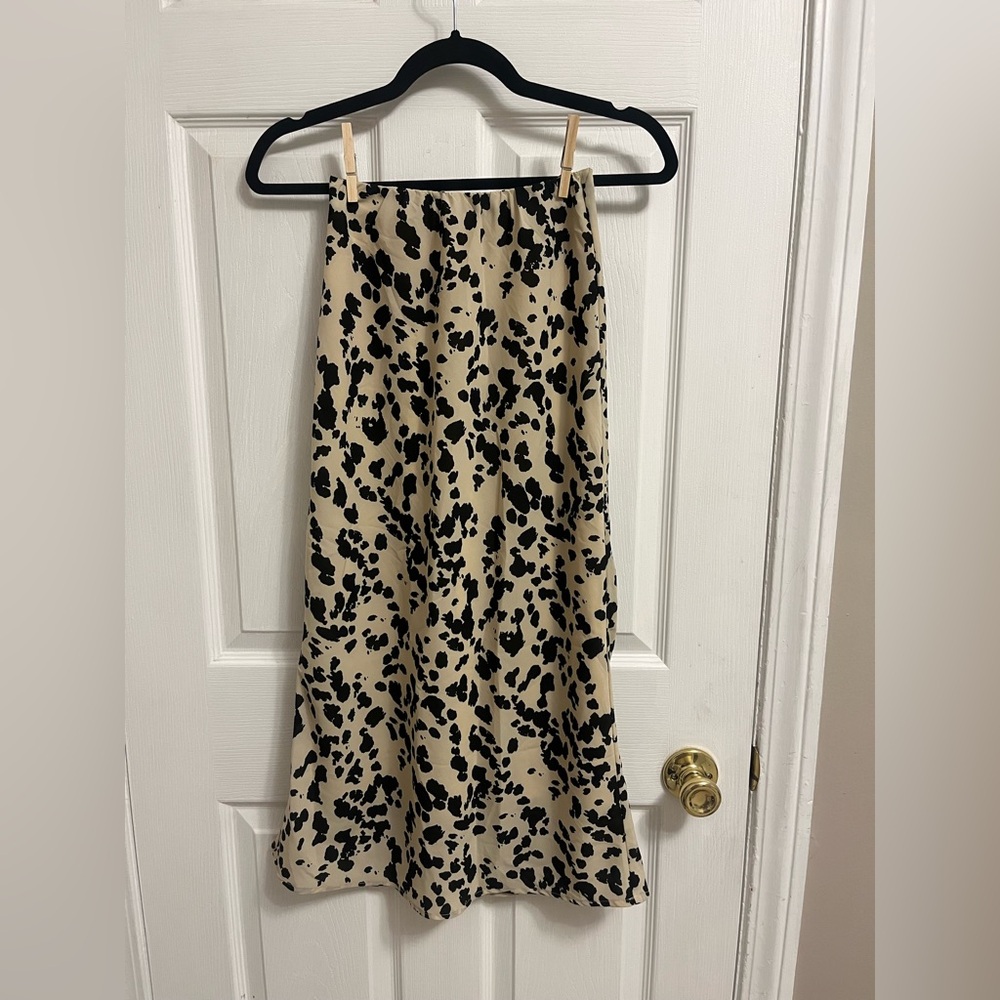Patterned midi - Picture 2 of 3